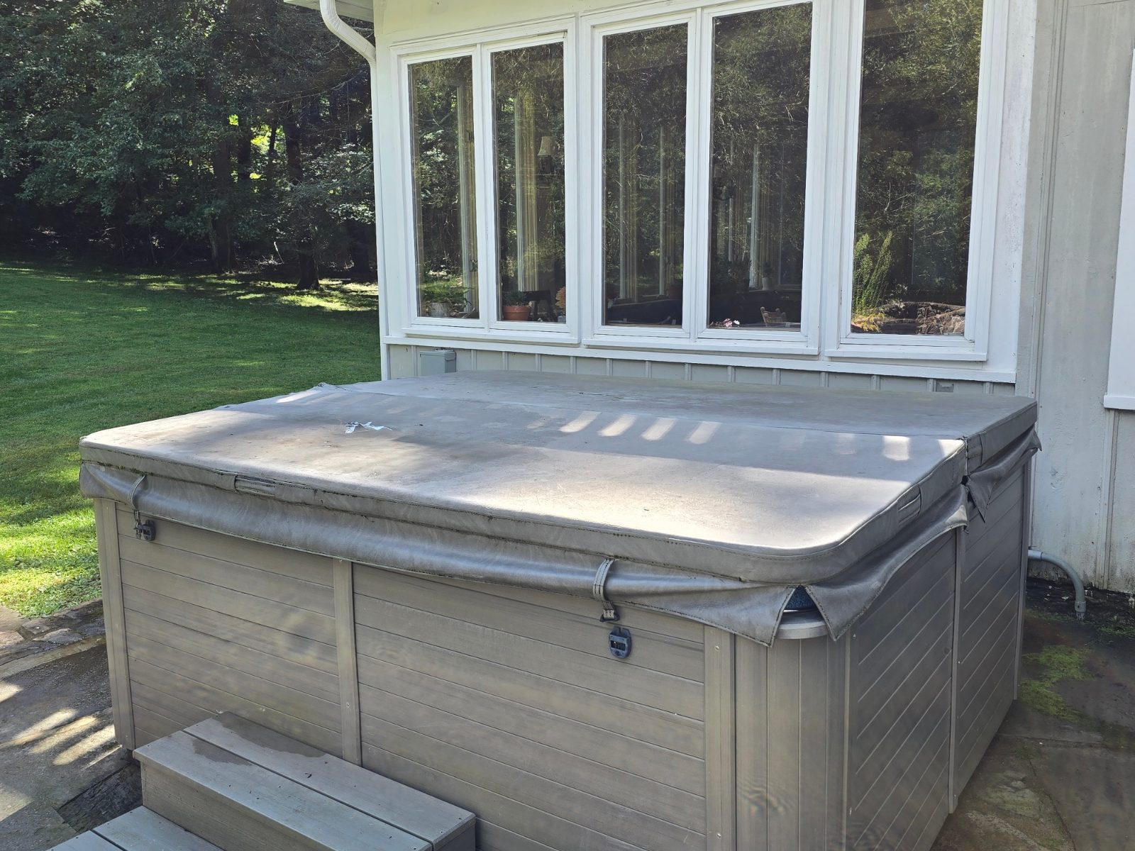 ThermoSpas Hot Tub - Excellent - Ridgefield, CT, photo 4 of 4