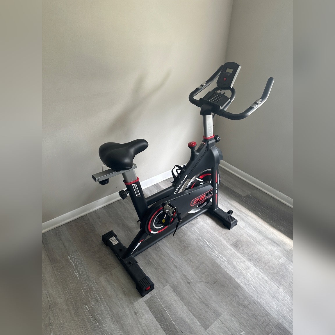 DMASUN Indoor Cycling Bike, Digital Display with Pulse - Like New – Goose Creek, SC