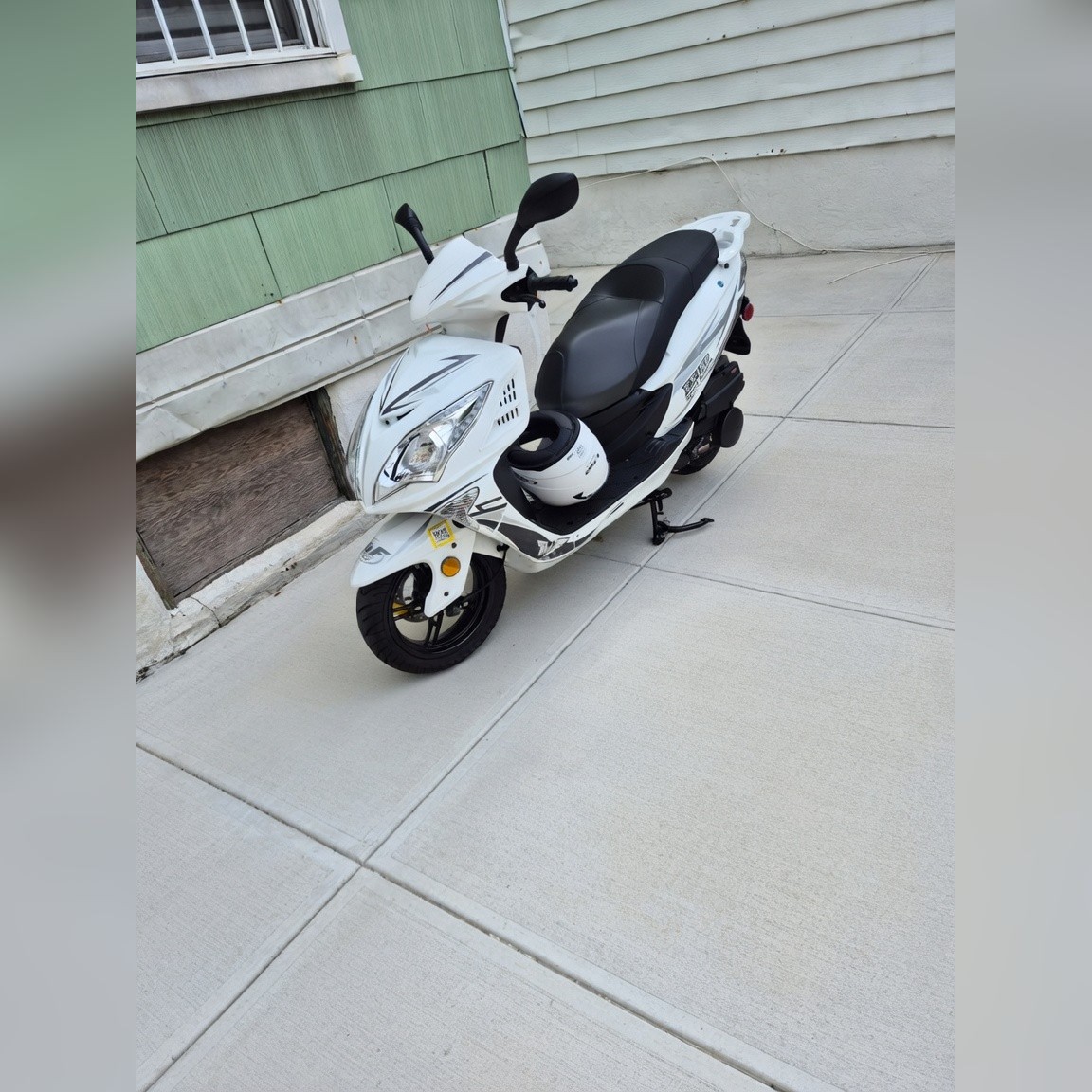 Wolf EX150 Gas Scooter, 150cc - Like New – Brooklyn, NY