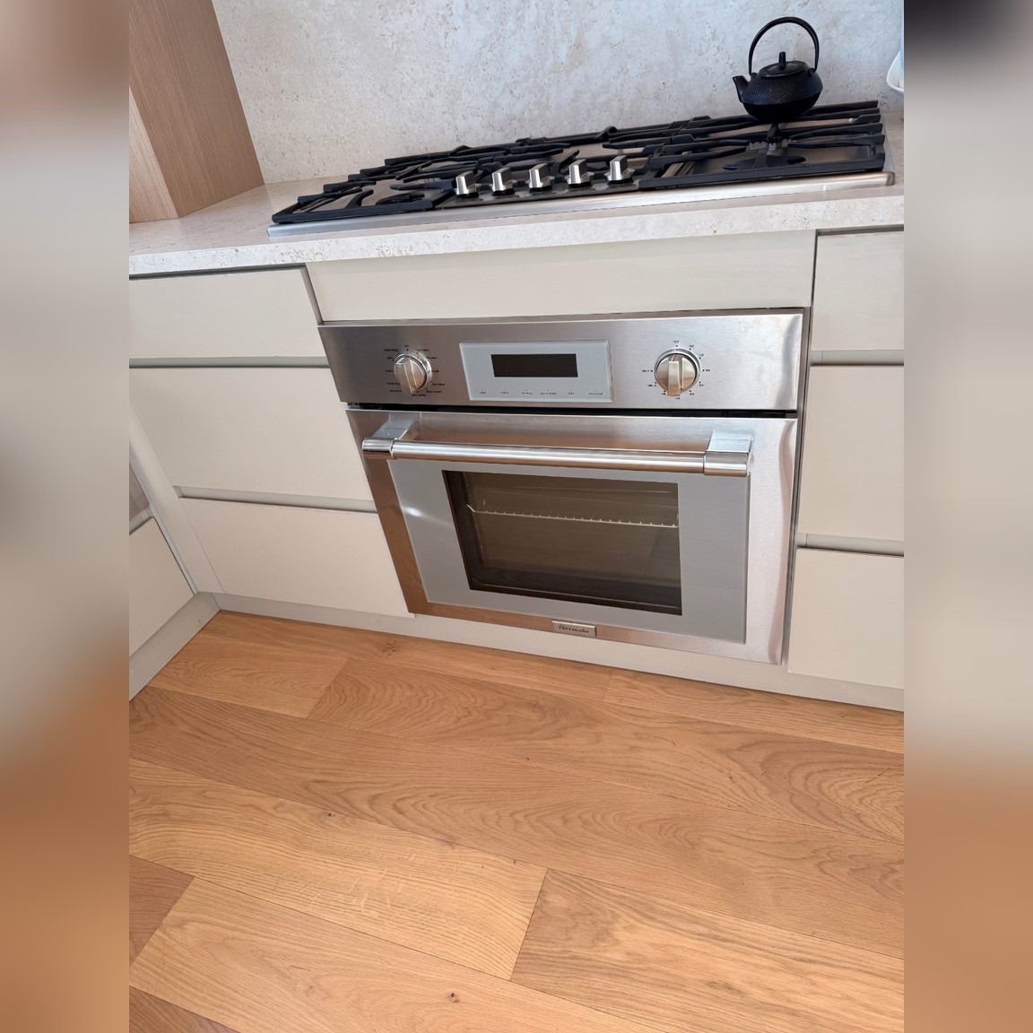 Thermador 30 Inch Single Steam Smart Electric Wall Oven - PODS301W - Like New - New York, NY