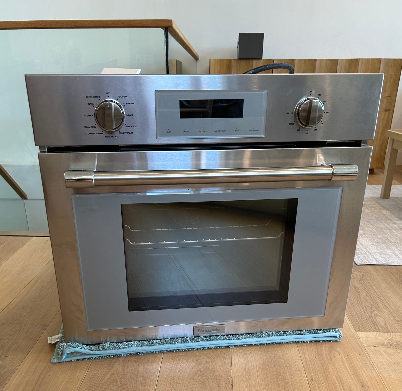Thermador 30 Inch Single Steam Smart Electric Wall Oven - PODS301W - Like New - New York, NY, photo 3 of 8