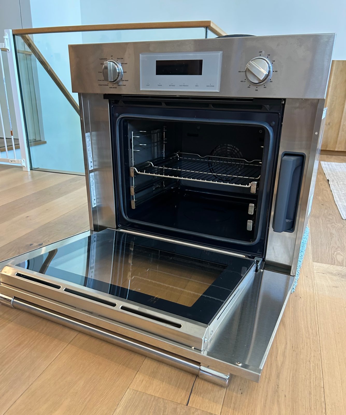 Thermador 30 Inch Single Steam Smart Electric Wall Oven - PODS301W - Like New - New York, NY, photo 7 of 8
