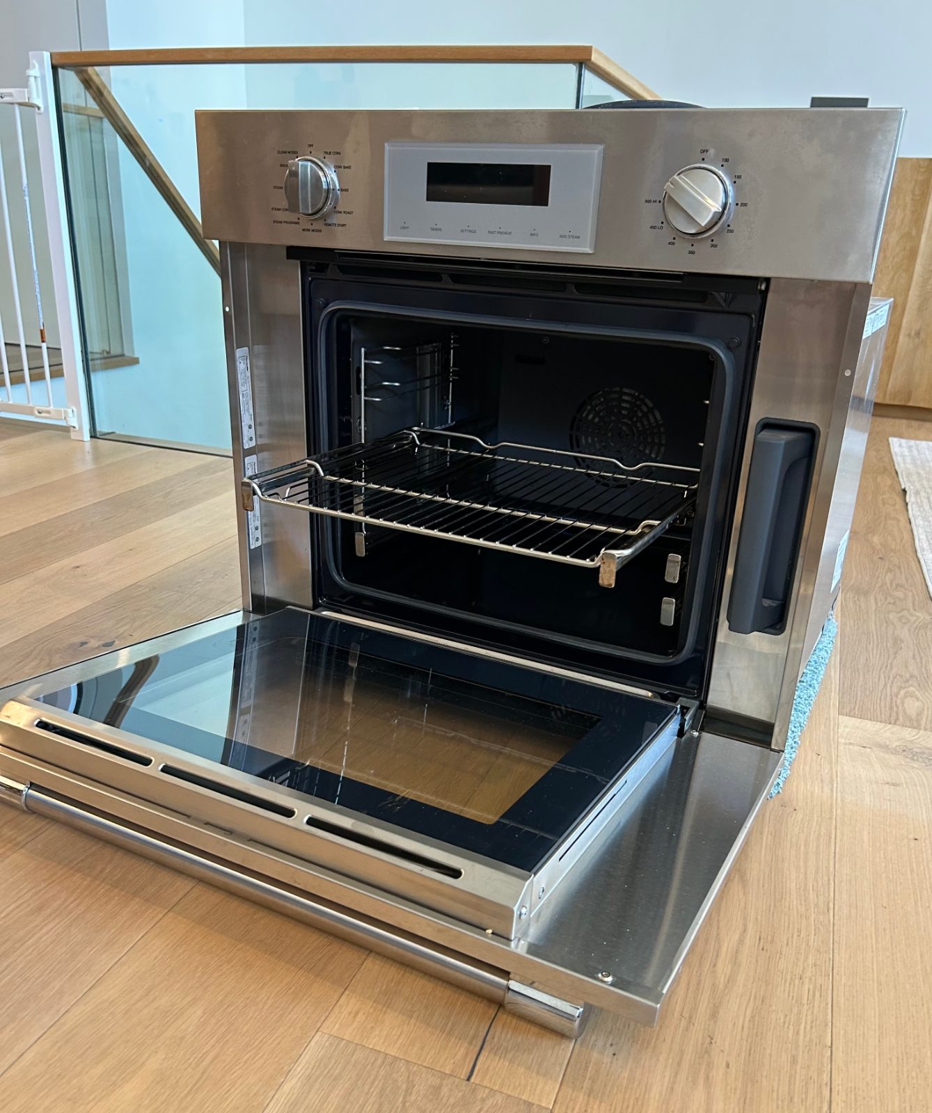 Thermador 30 Inch Single Steam Smart Electric Wall Oven - PODS301W - Like New - New York, NY, photo 8 of 8