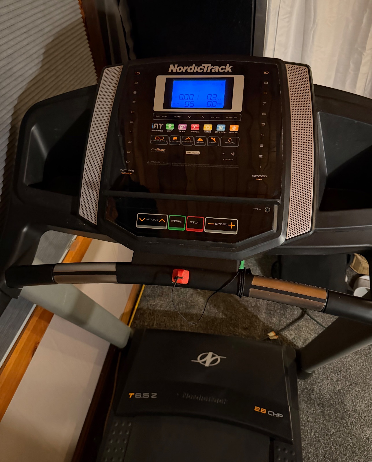 NordicTrack Treadmill, 10% Incline, 2.6 CHP - Excellent - 2021 – Pike County, PA, photo 5 of 6