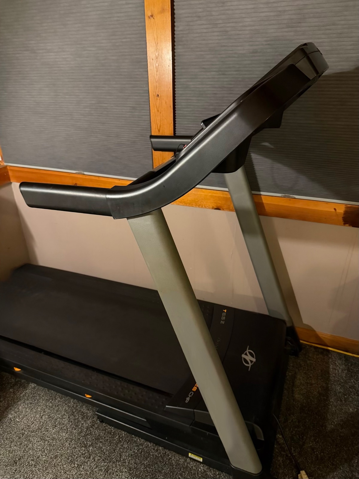 NordicTrack Treadmill, 10% Incline, 2.6 CHP - Excellent - 2021 – Pike County, PA, photo 6 of 6