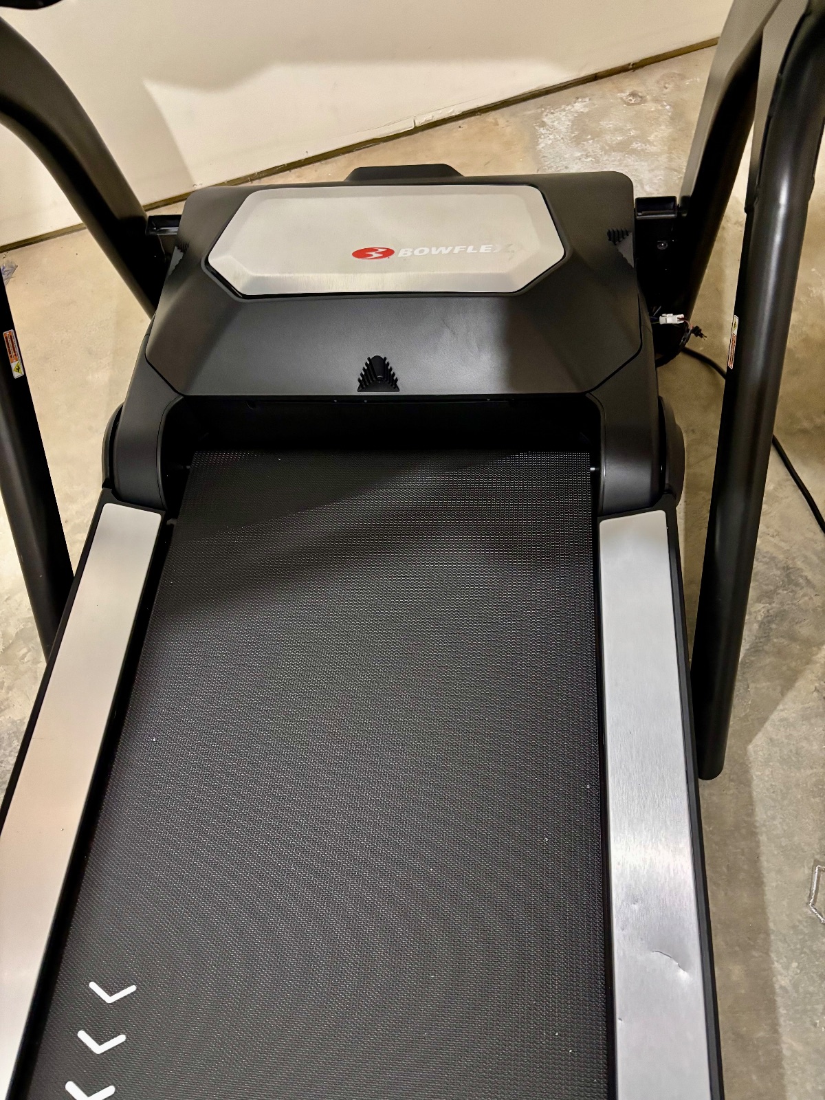 Bowflex Treadmill 10, Motorized Incline - Excellent - 2023 – Eau Claire, WI, photo 4 of 6