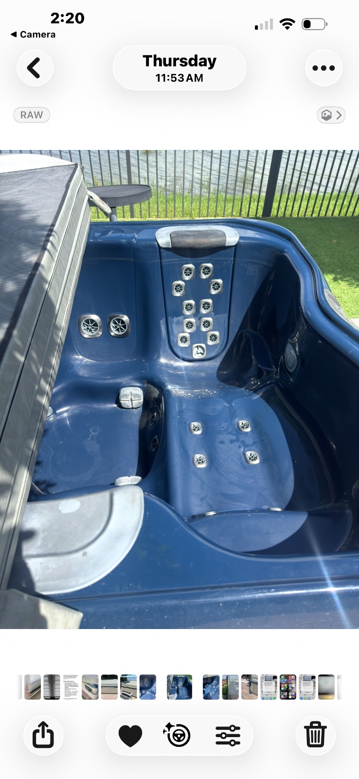 Bullfrog Spas R Series Hot Tub - Excellent – Pompano Beach, FL, photo 2 of 3