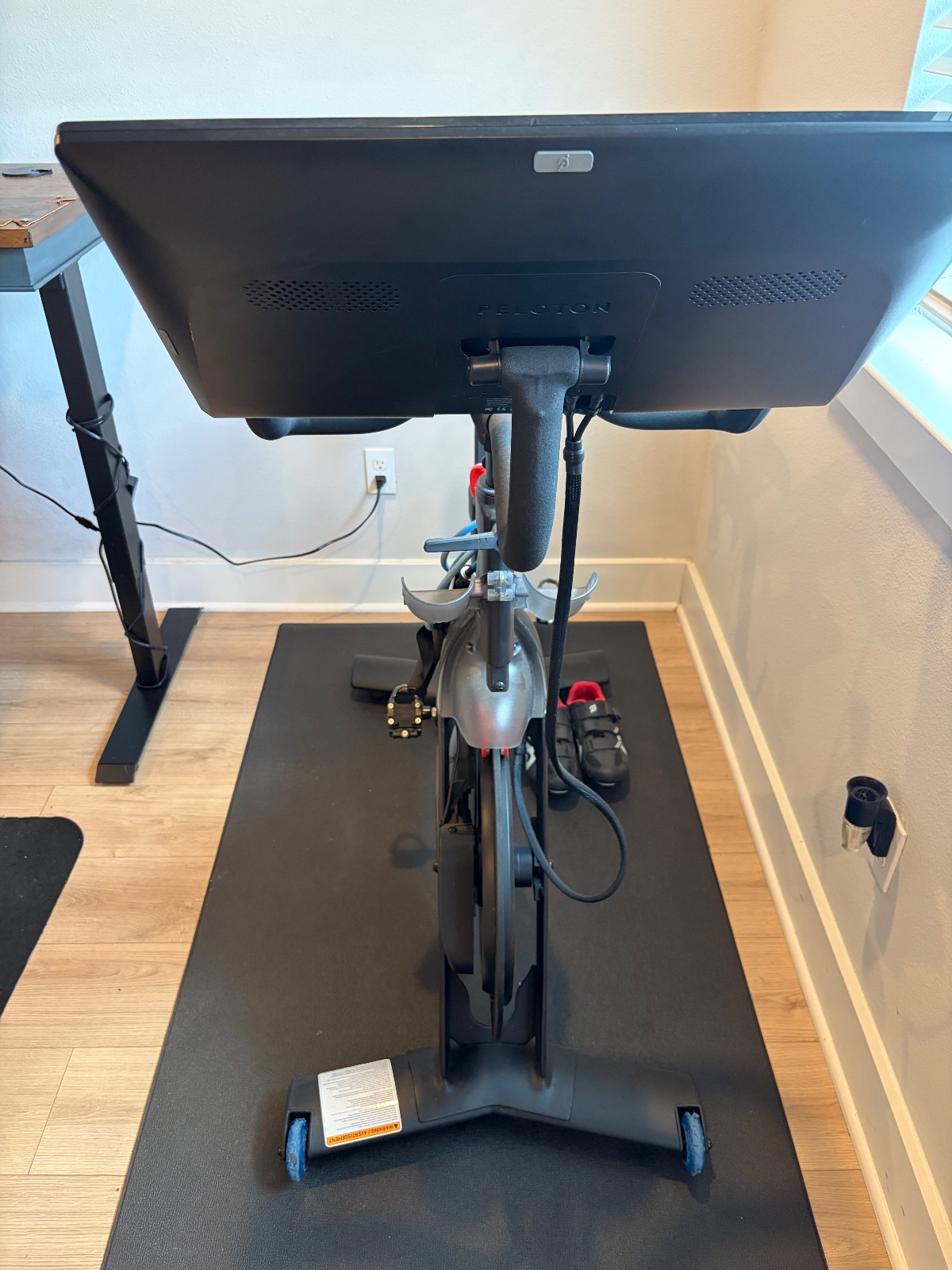 Peloton Bike - Excellent - 2021 – Dallas, TX, photo 4 of 7
