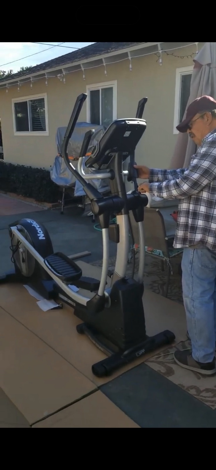 NordicTrack Fitness Equipment - Like New - Ventura, CA, photo 2 of 3
