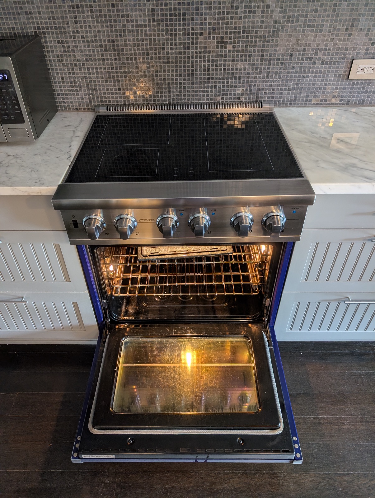 Viking VESC5304BCB 30" 5 Series Professional Range - Like New - New York, NY, photo 3 of 3