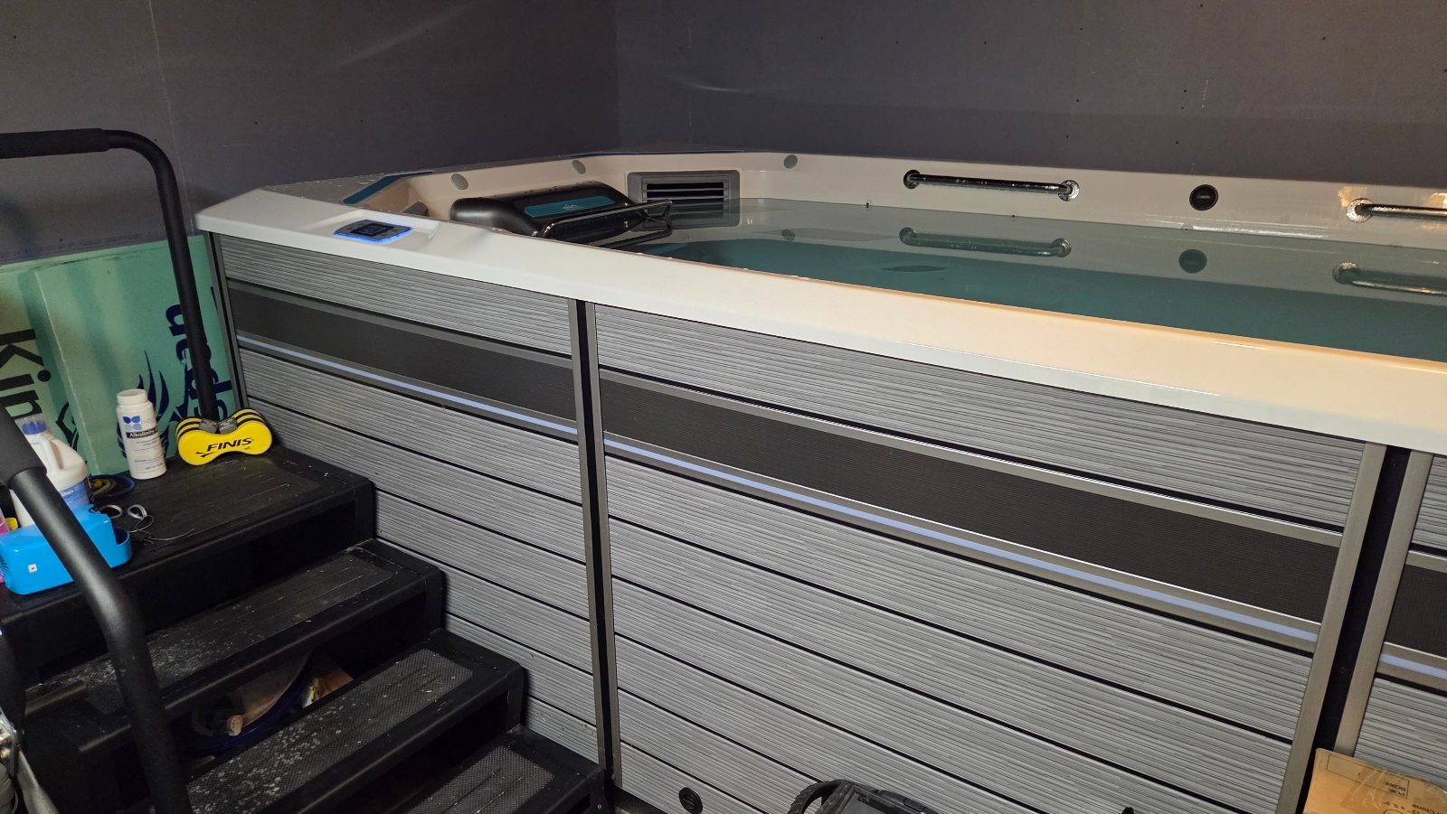 Endless Pool E550-58" TRD - Like New - Lorain, OH, photo 3 of 3