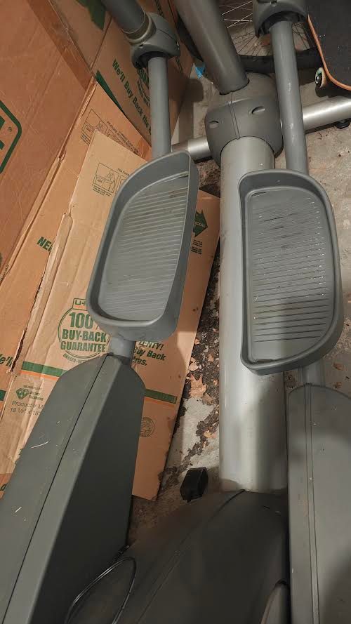 Life Fitness Elliptical - Like New – Melville, NY, photo 3 of 4