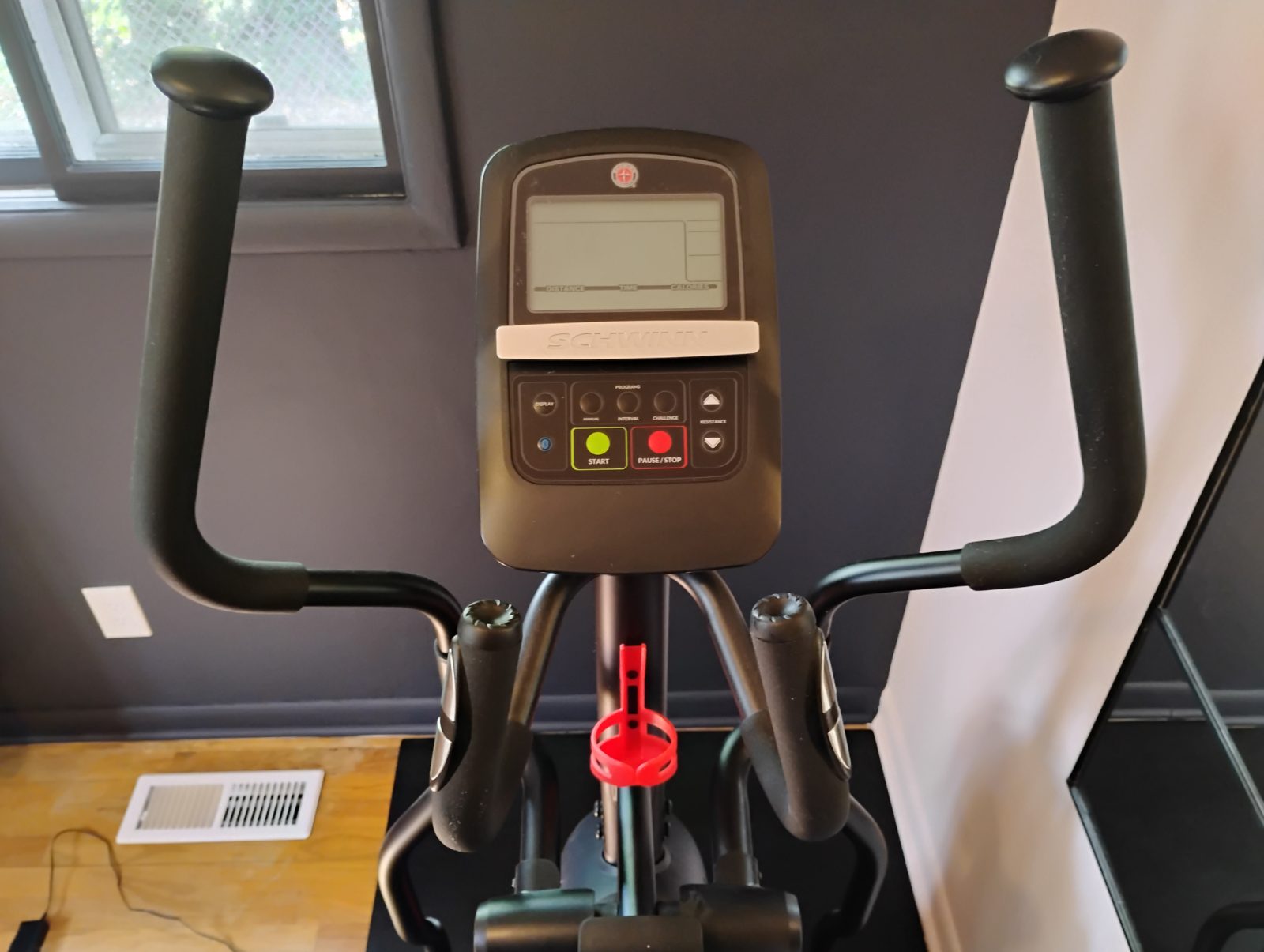 Schwinn 411 Elliptical - Like New - Ypsilanti, MI, photo 3 of 4
