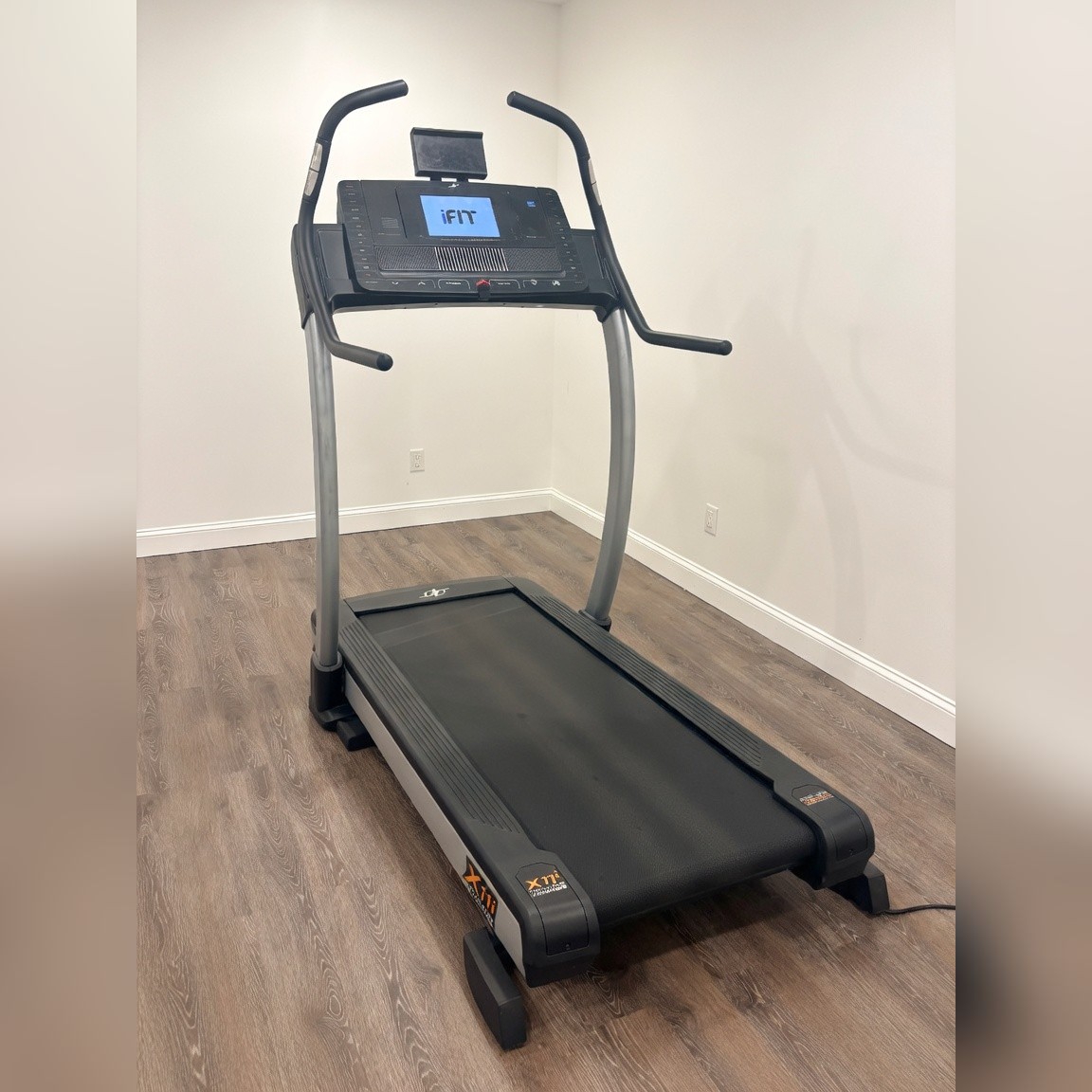 Nordic Track Treadmill - Very Good - Saugerties, NY