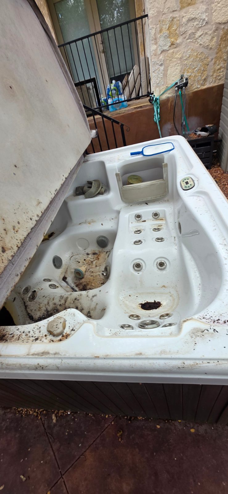 Hot Spring Spas Hot Tub - Fair - FAIR OAKS, TX, photo 2 of 4