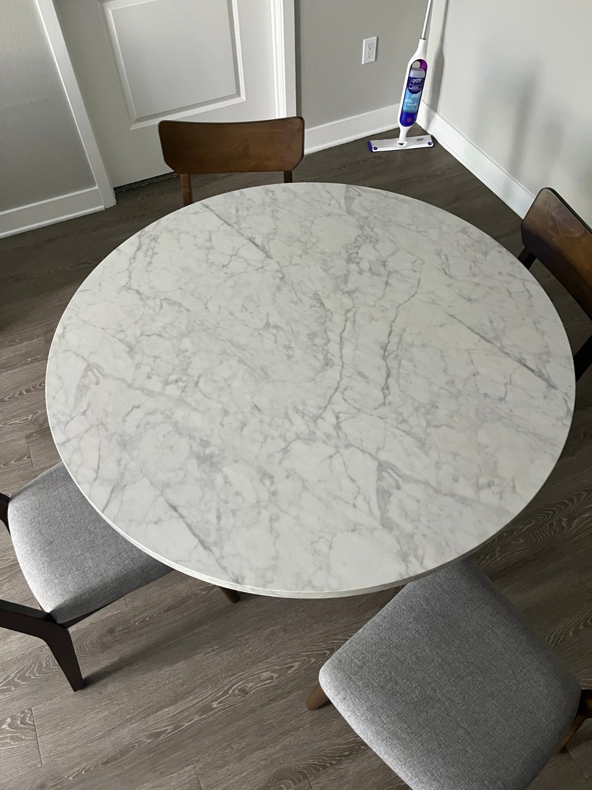 Faux Marble Dining Table Mid Century Modern Chairs - New - Pasadena, CA, photo 2 of 5