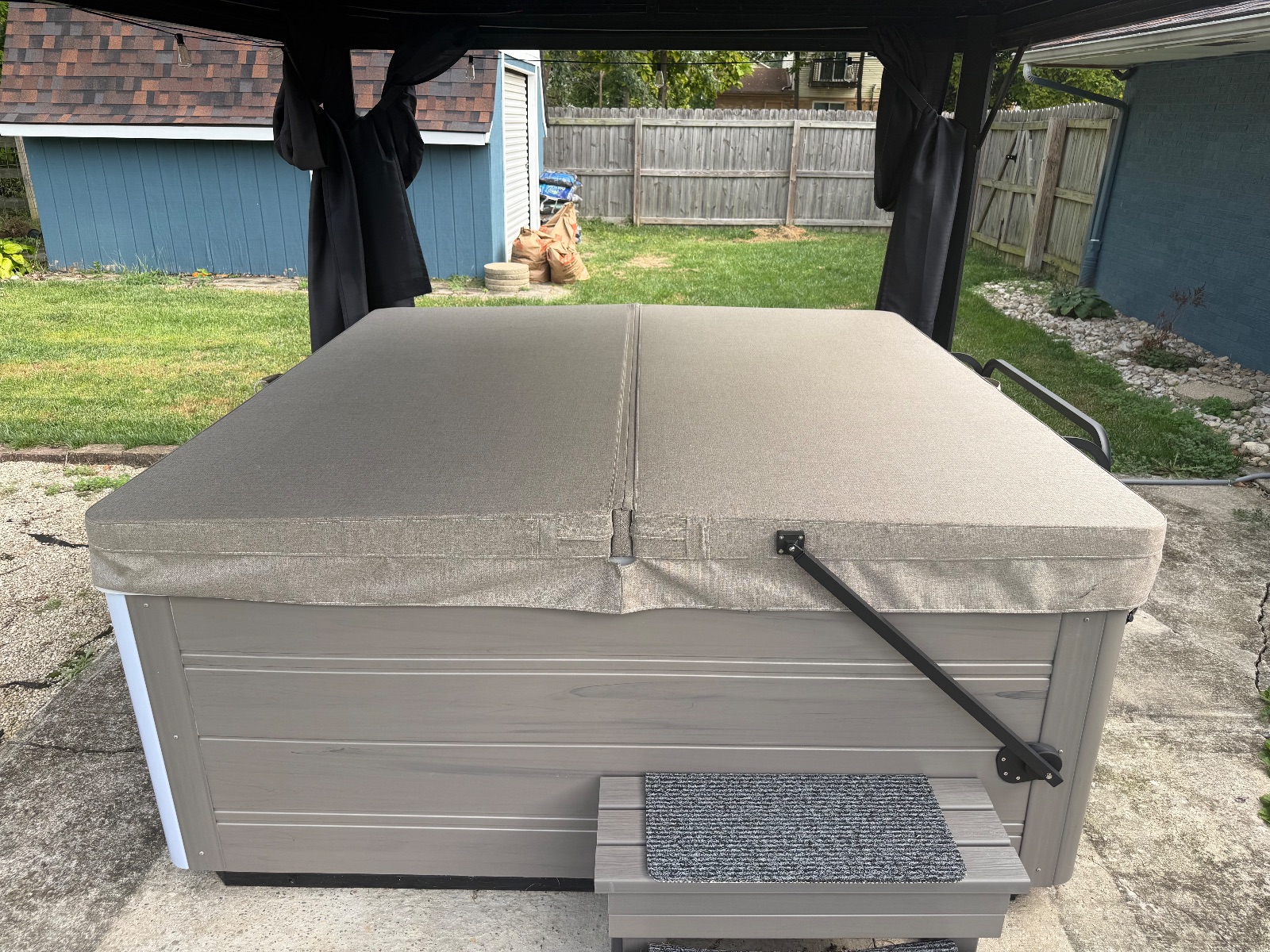 Hotsprings Flair-Limelight Hot Tub - New - 2026 - Loveland, OH, photo 3 of 7