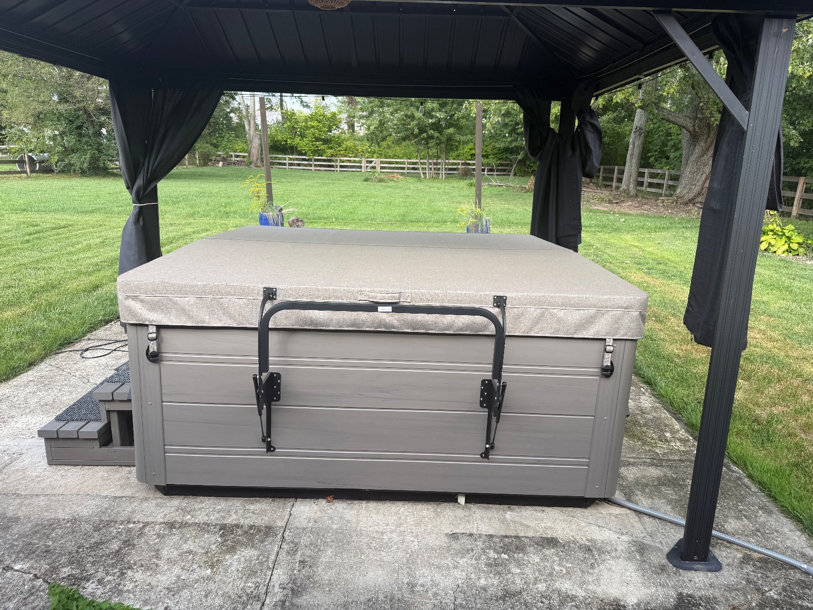 Hotsprings Flair-Limelight Hot Tub - New - 2026 - Loveland, OH, photo 5 of 7