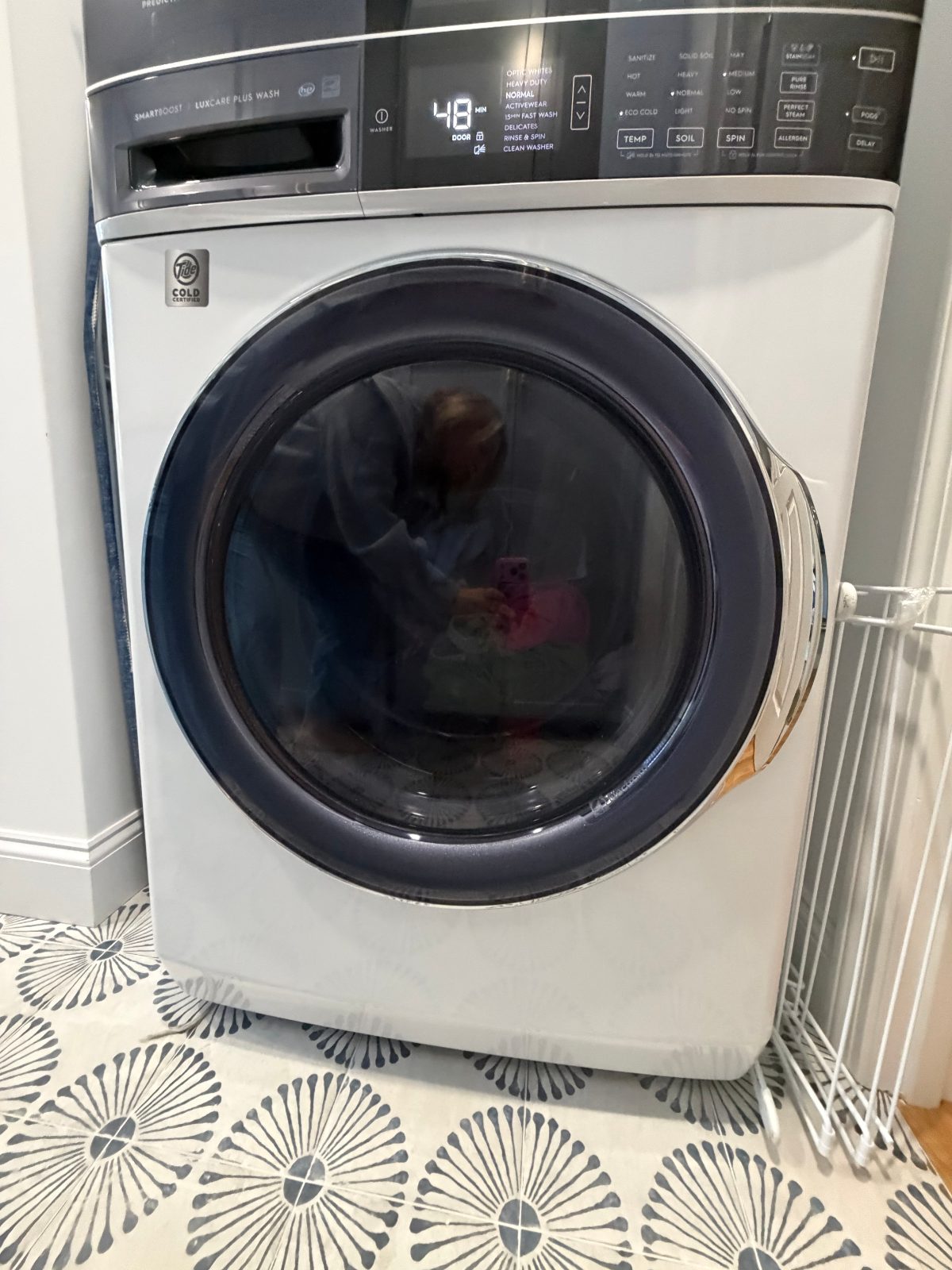 Electrolux Combo Washer Dryer ELTE7600AW Front Load - Like New - 2025 - Acton, MA, photo 3 of 4