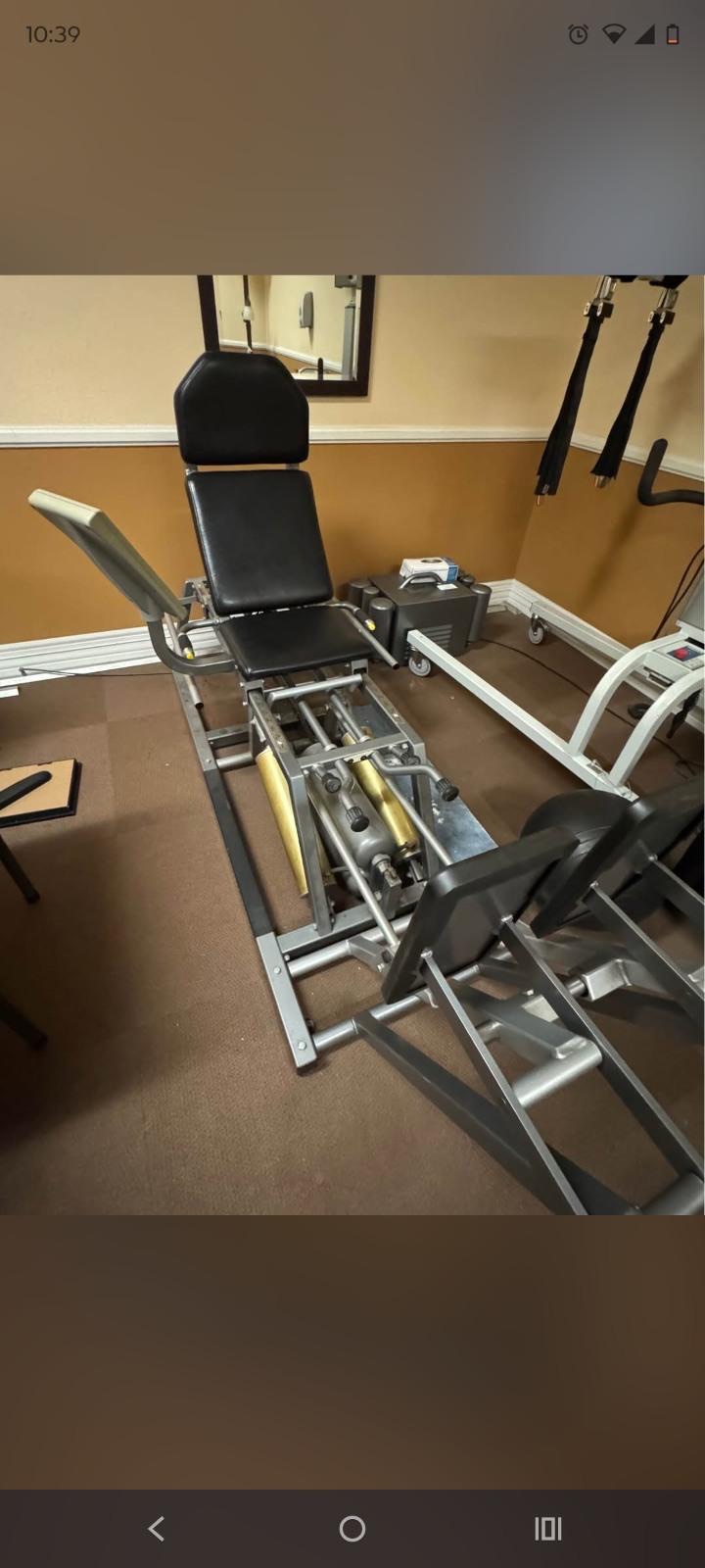 Gym Equipment, Strength Training Machines - Excellent – Oxnard, CA, photo 2 of 4