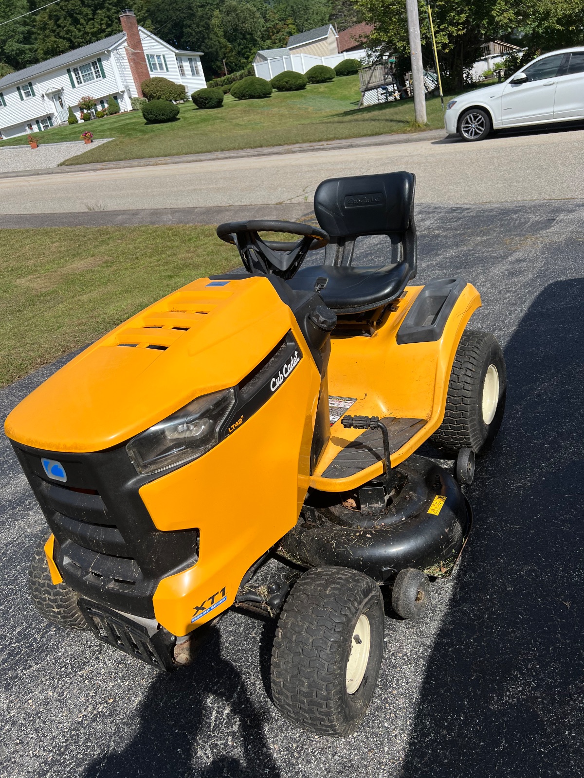Cub Cadet XT1 LT42 Riding Mower, Bagger and Trailer - Good - 2018 - Auburn, MA, photo 6 of 8