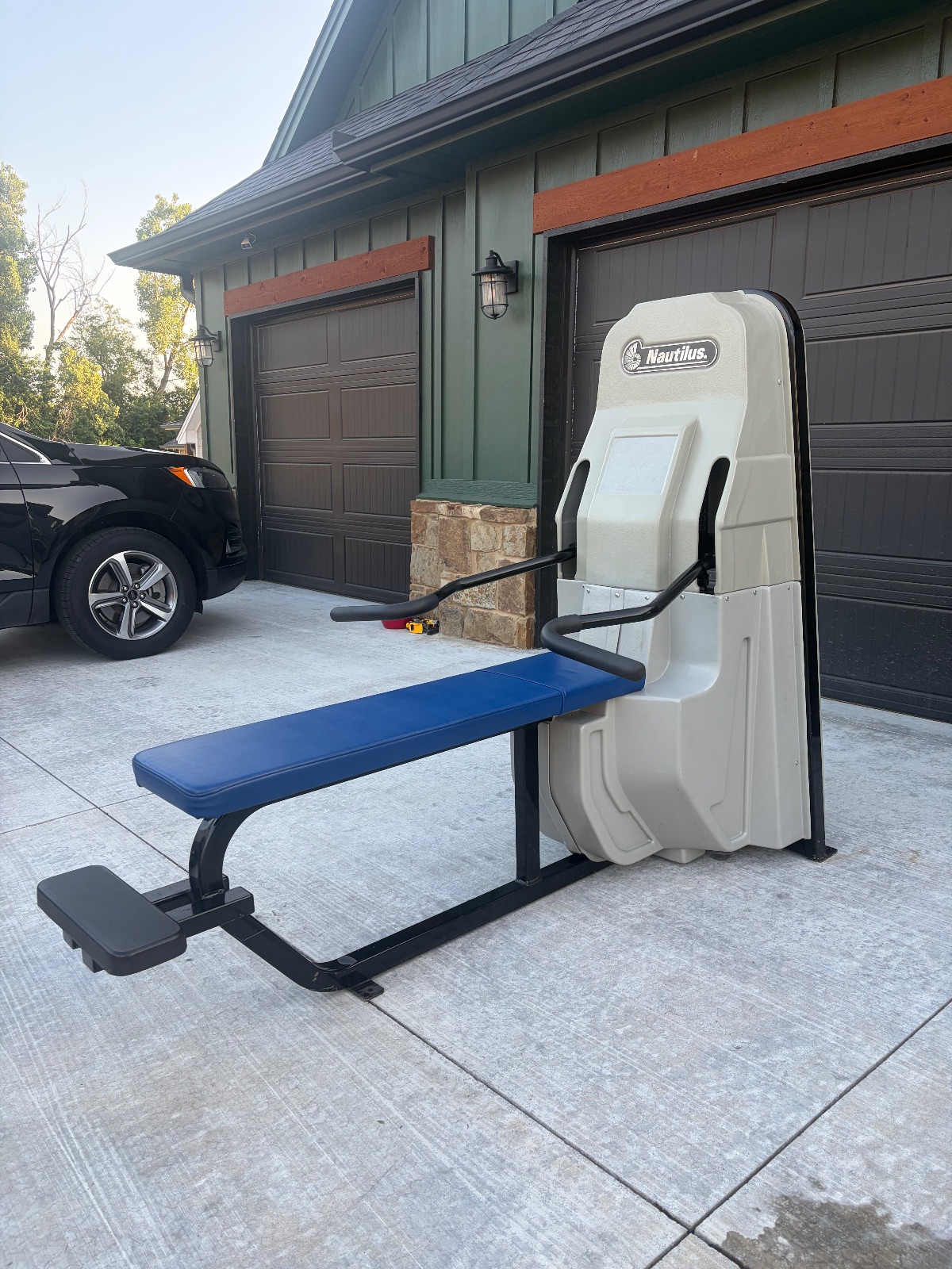 Nautilus Chain Driven Chest Press - Like New - Oklahoma City, OK, photo 3 of 4