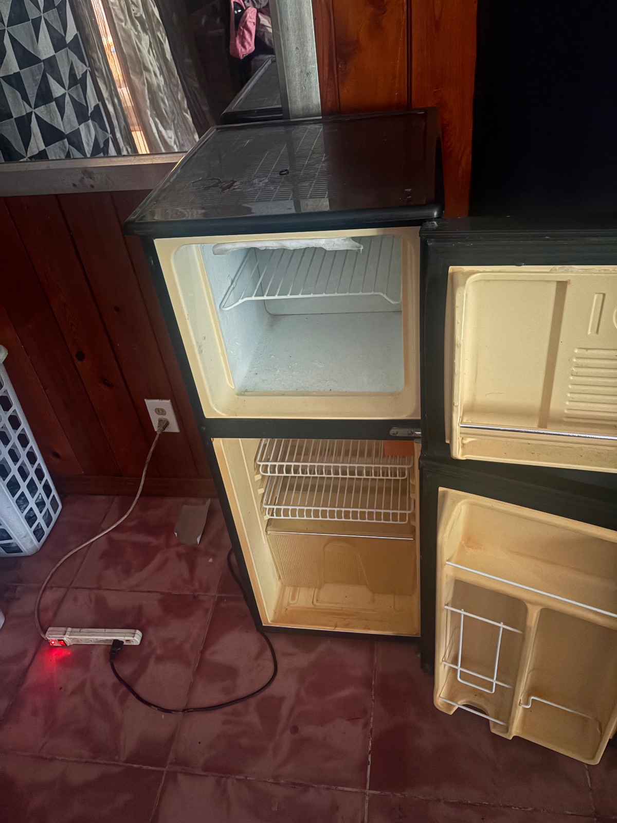 Refrigerator - Good – Hiawassee, FL, photo 2 of 2
