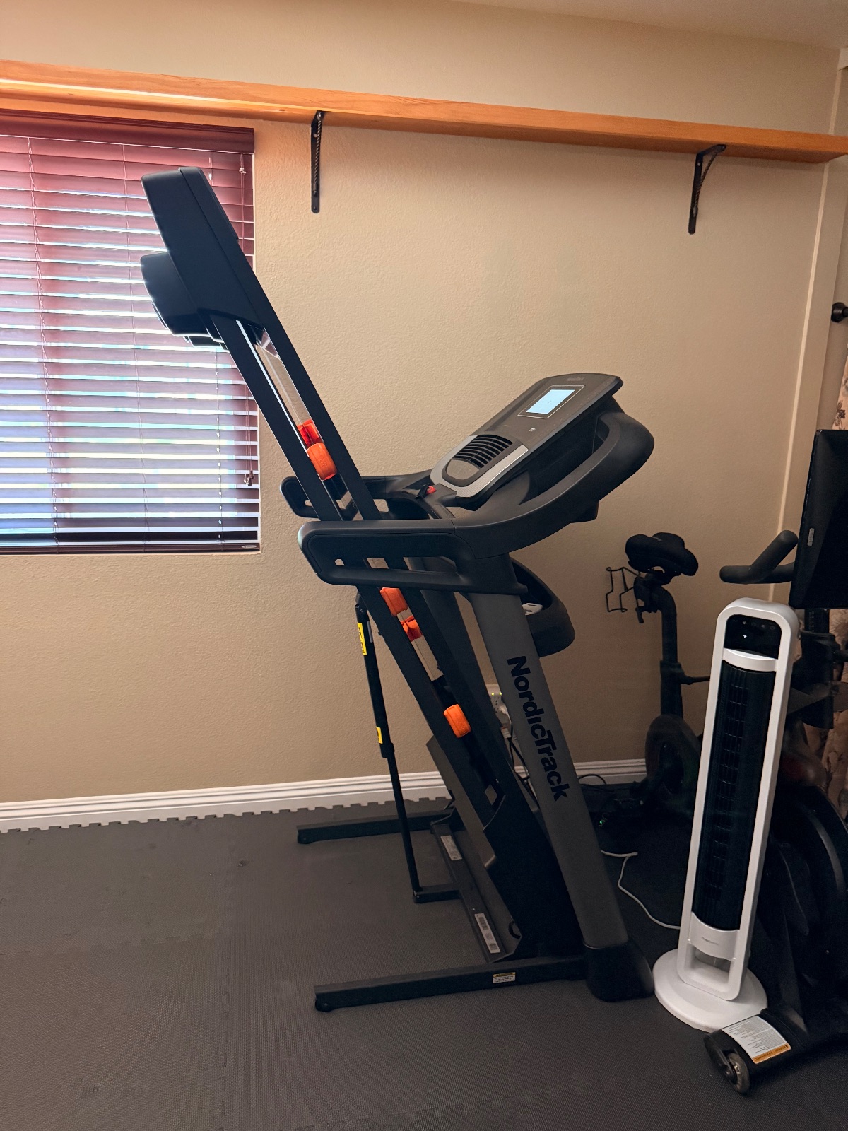 NordicTrack 7.5 S Folding Treadmill - Excellent - Rancho Cucamonga, CA, photo 3 of 6