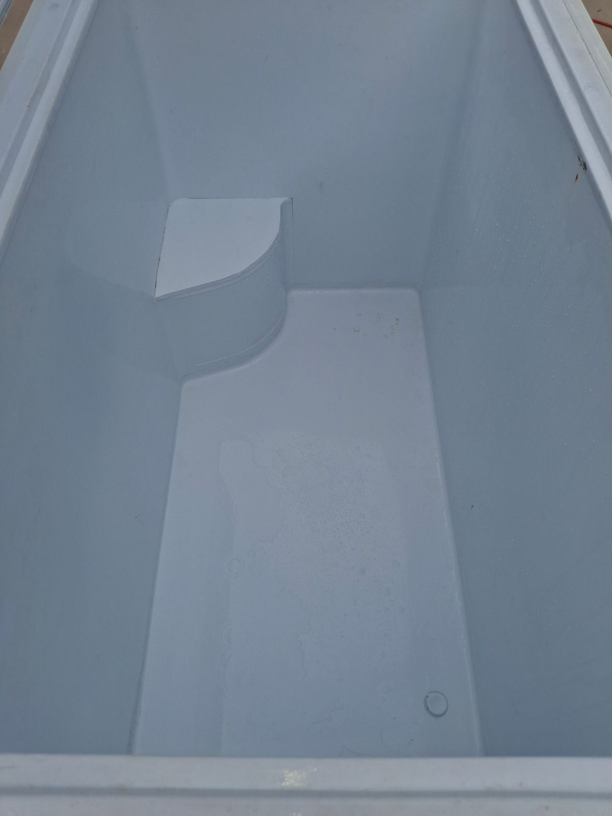 60 Gallon Magic Chef Deep Freezers & 135 Gallon Whirlpool Deep Freezer - Like New - San Antonio, TX, photo 4 of 10