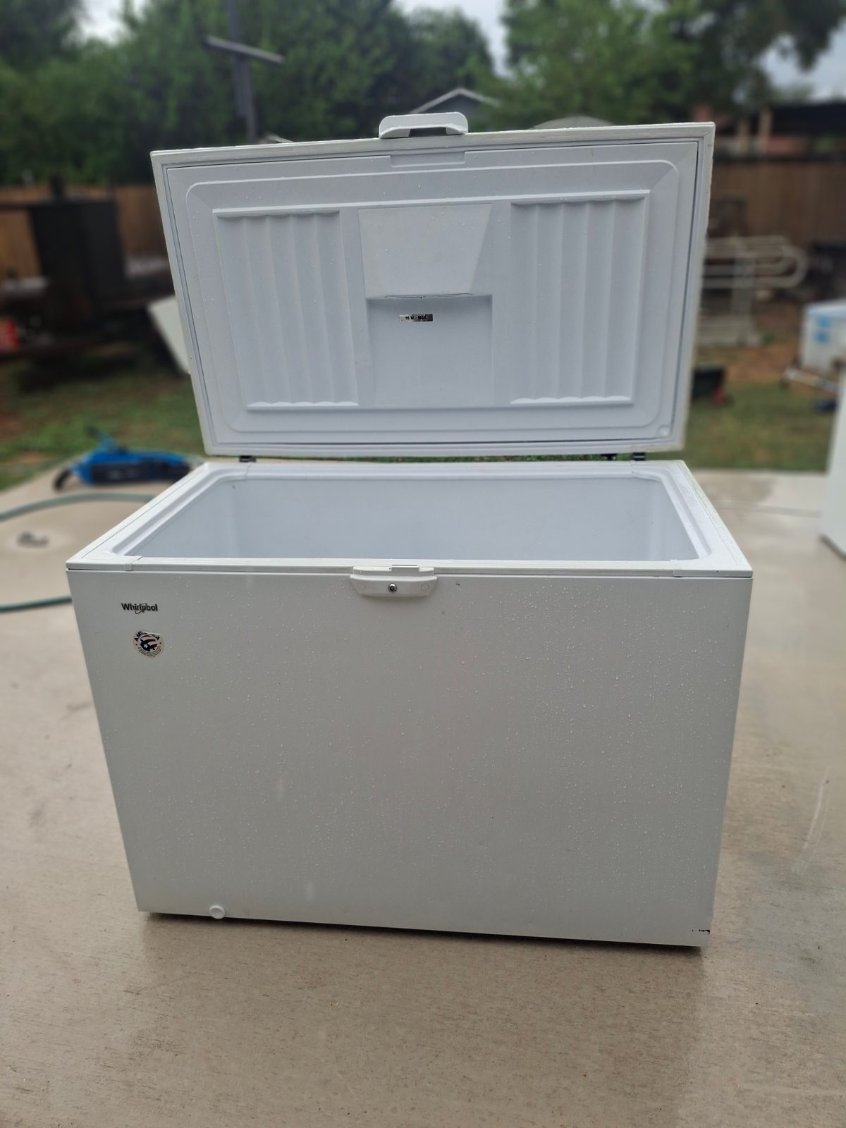 60 Gallon Magic Chef Deep Freezers & 135 Gallon Whirlpool Deep Freezer - Like New - San Antonio, TX, photo 6 of 10