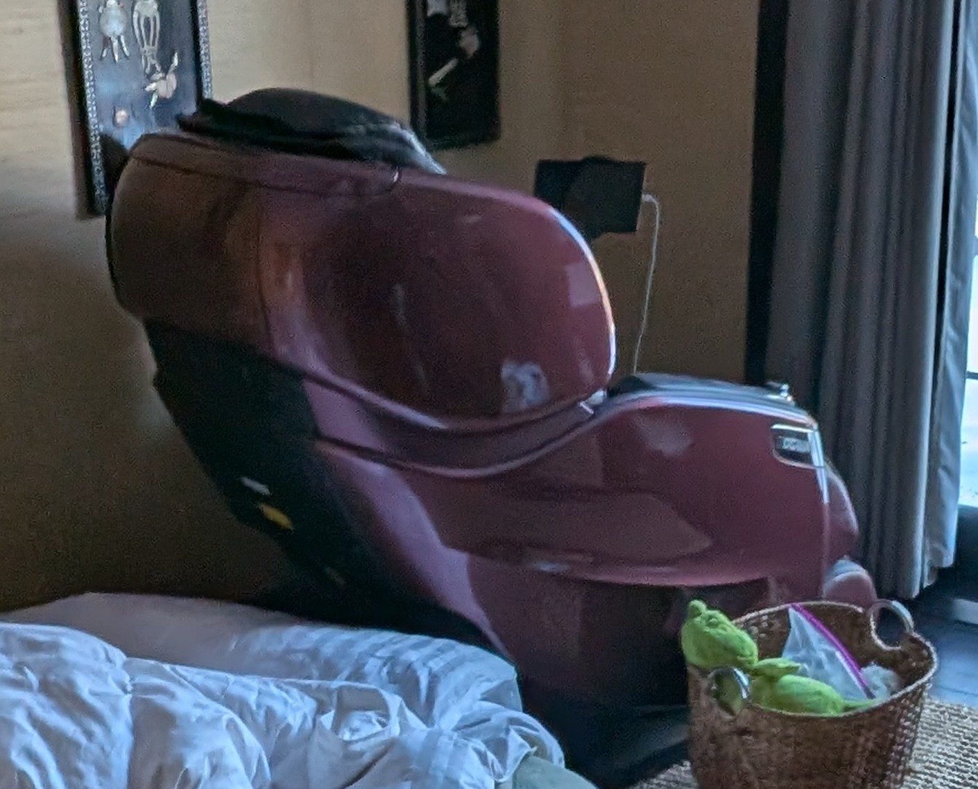 Ogawa Master Drive AI Massage Chair OG-8800 (maroon/black, Works, Tablet Controller Missing) - Good - Lake Como, NJ, photo 5 of 5