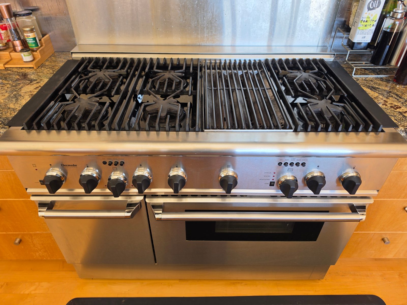 Thermador 48" Dual Fuel Range PRDS48 - Good - Piedmont, CA, photo 4 of 5