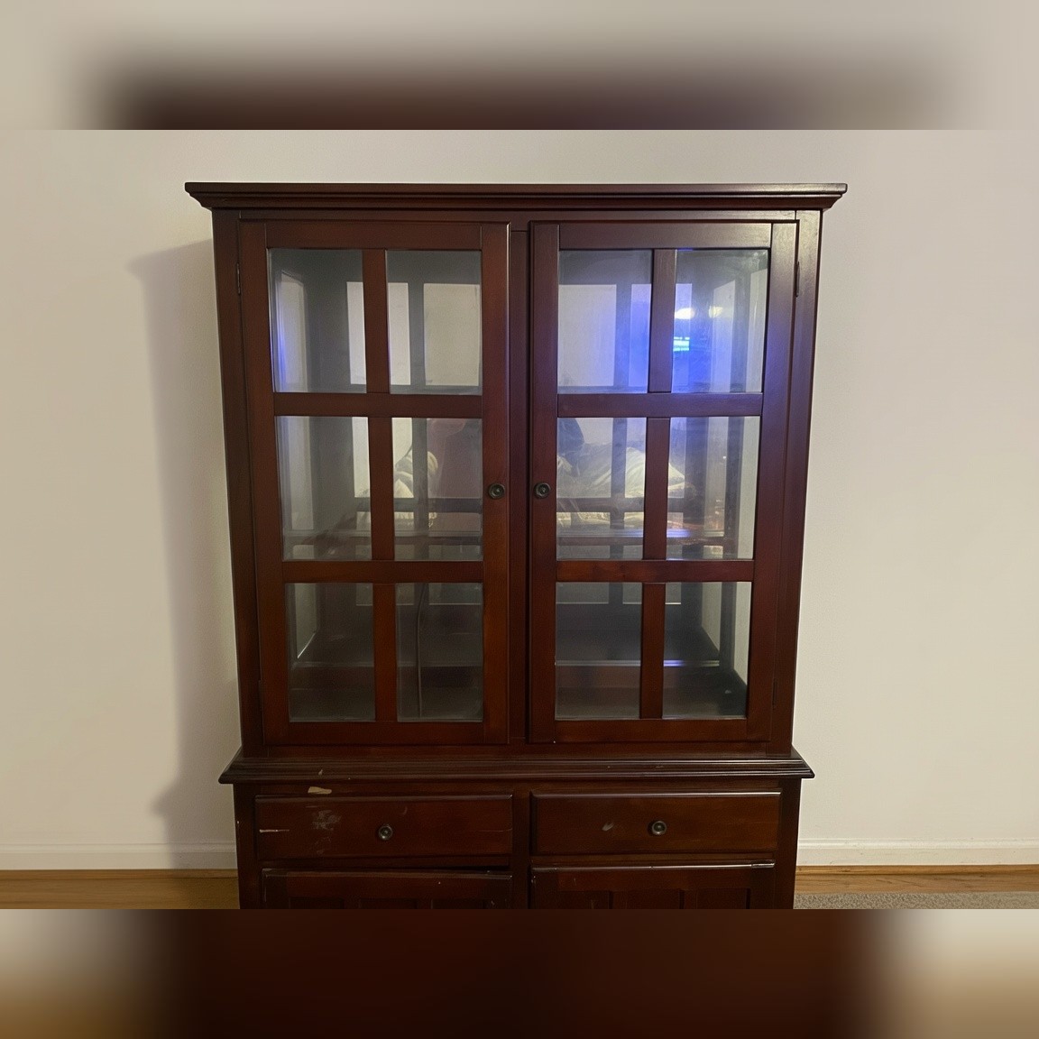 China Cabinet, Dark Wood with Glass Doors - Like New – North Las Vegas, NV