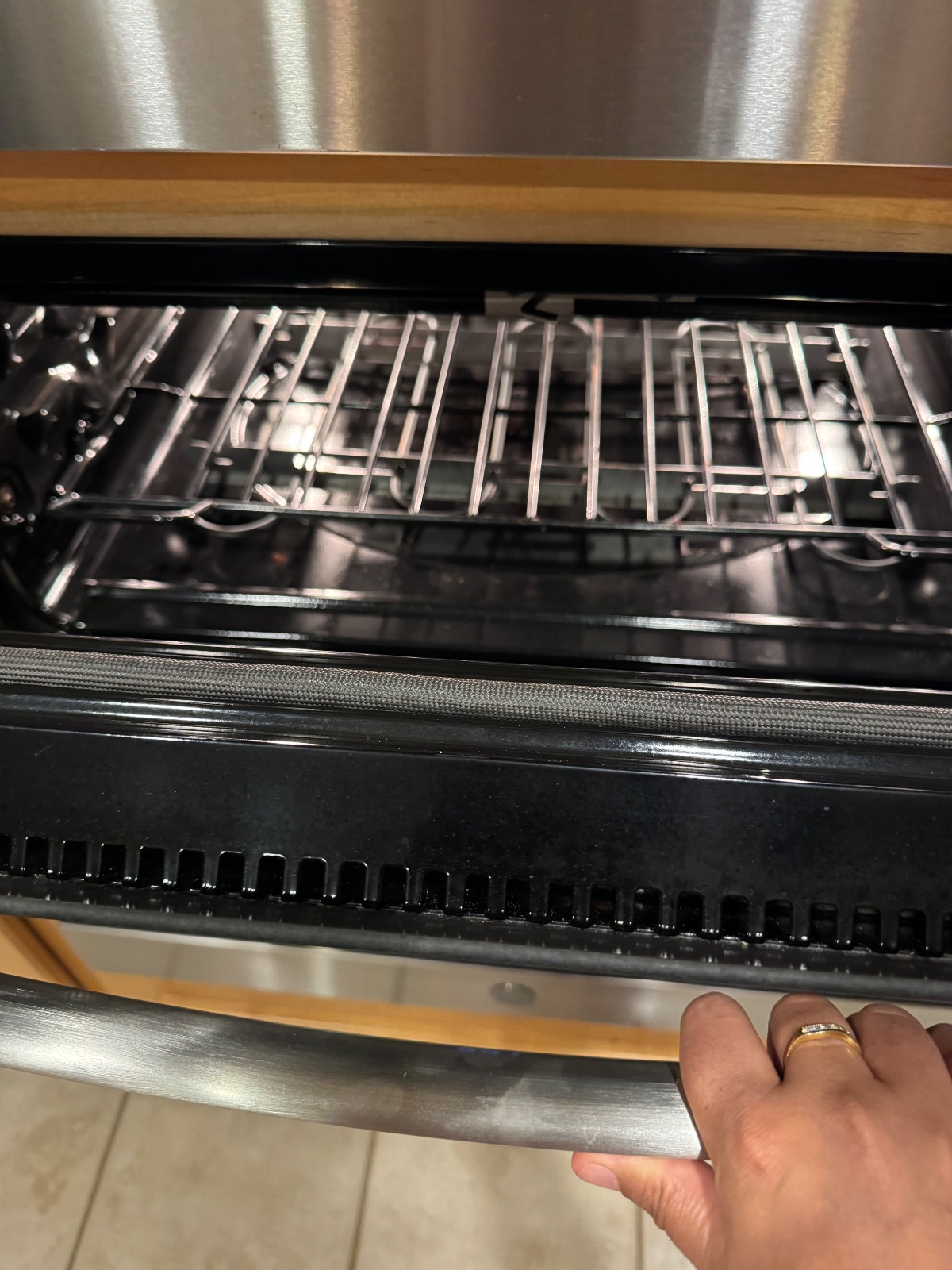 GE Profile Double Wall Oven, Electric Convection - Like New – Austin, TX, photo 3 of 4