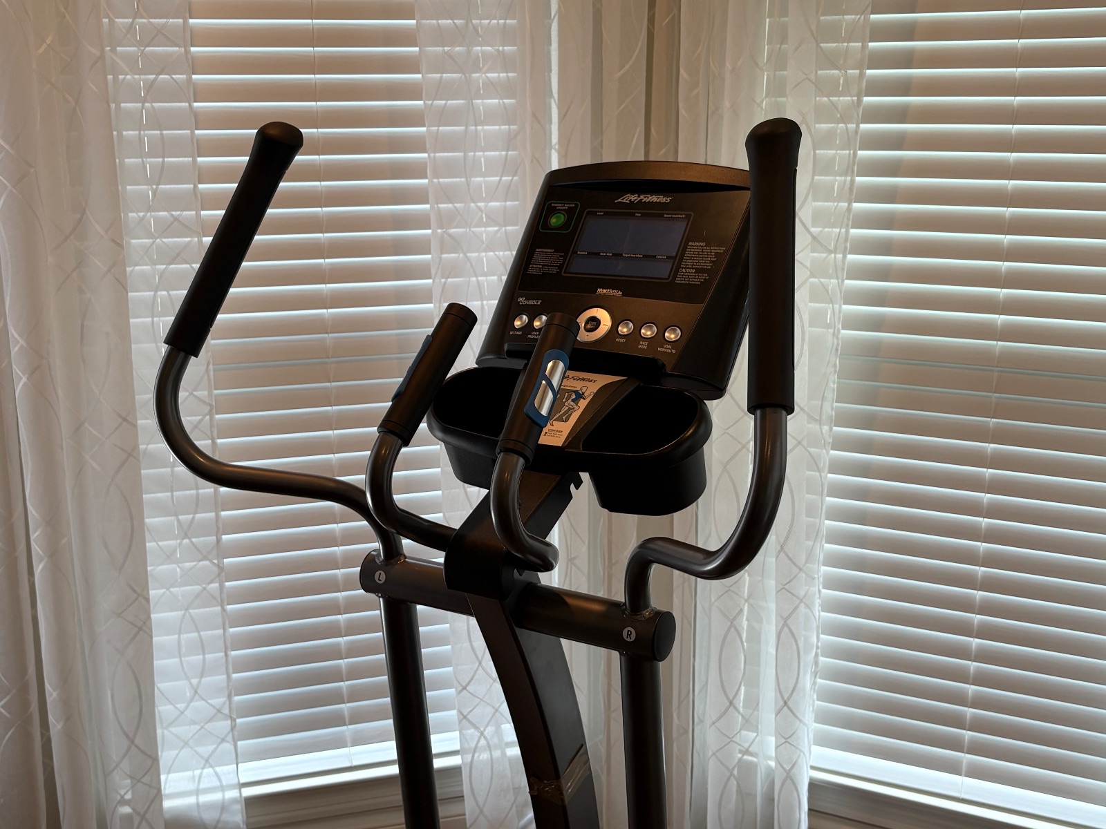 Life Fitness E1 Elliptical Adjustable Resistance - Like New - Loudon, TN, photo 2 of 2