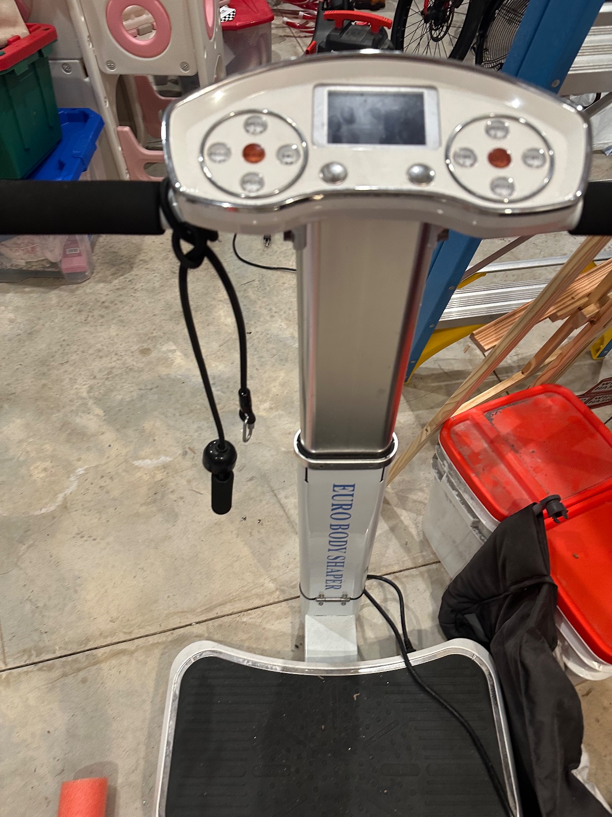 Euro Body Shaper 2380, Whole Body Vibration Platform - Good - 11 10th St, St. Augustine, FL, photo 4 of 5