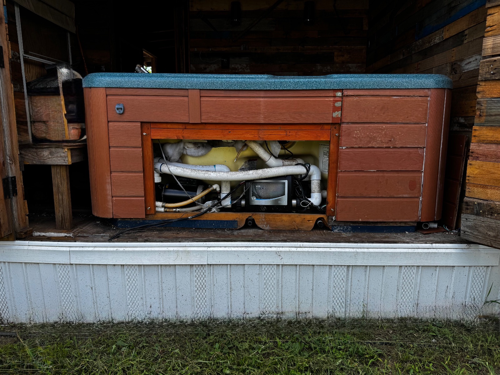 Watkins Siberian 1988 8 Person Hot Tub - Excellent - Jacksonville, FL, photo 5 of 7