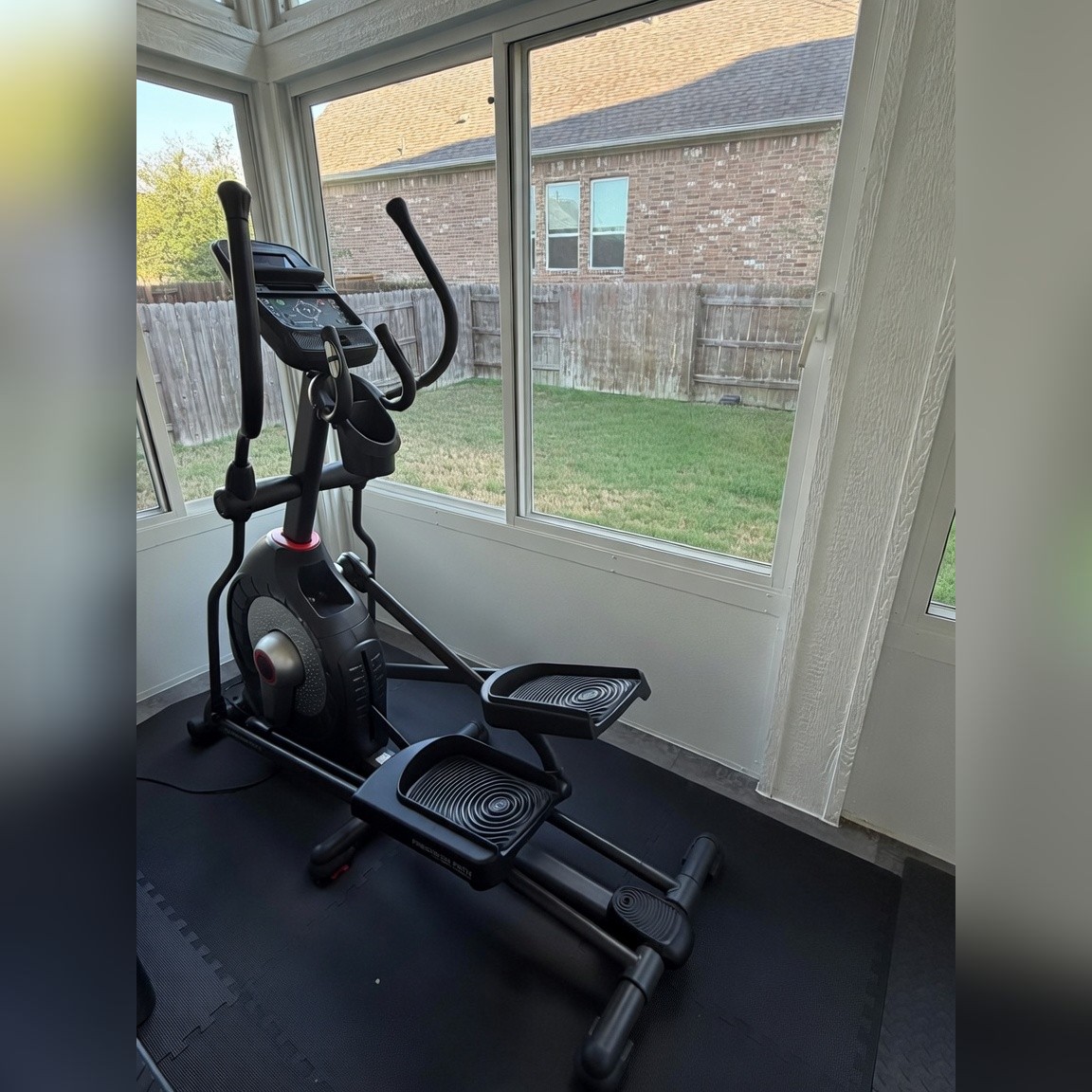 Schwinn Elliptical 470 Journey 4.5 - Good - Bee Cave, TX