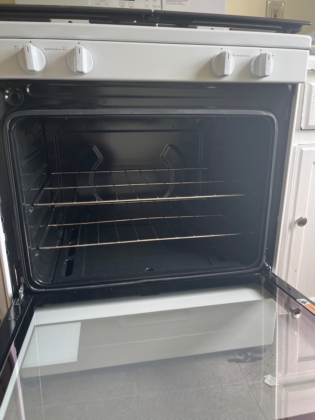 Whirlpool White Gas Freestanding Range - New - Cleveland, OH, photo 6 of 7