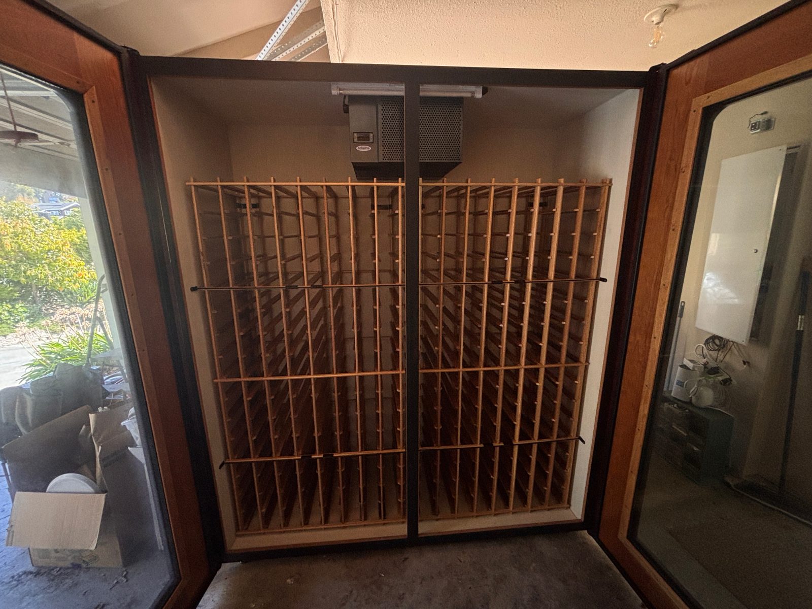 Le Cache Wine Cabinet - Like New - North Richmond, CA, photo 2 of 10