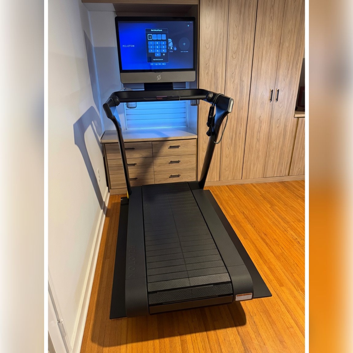 Peloton Tread, Includes Mat - Excellent - 2021 - Los Angeles, CA