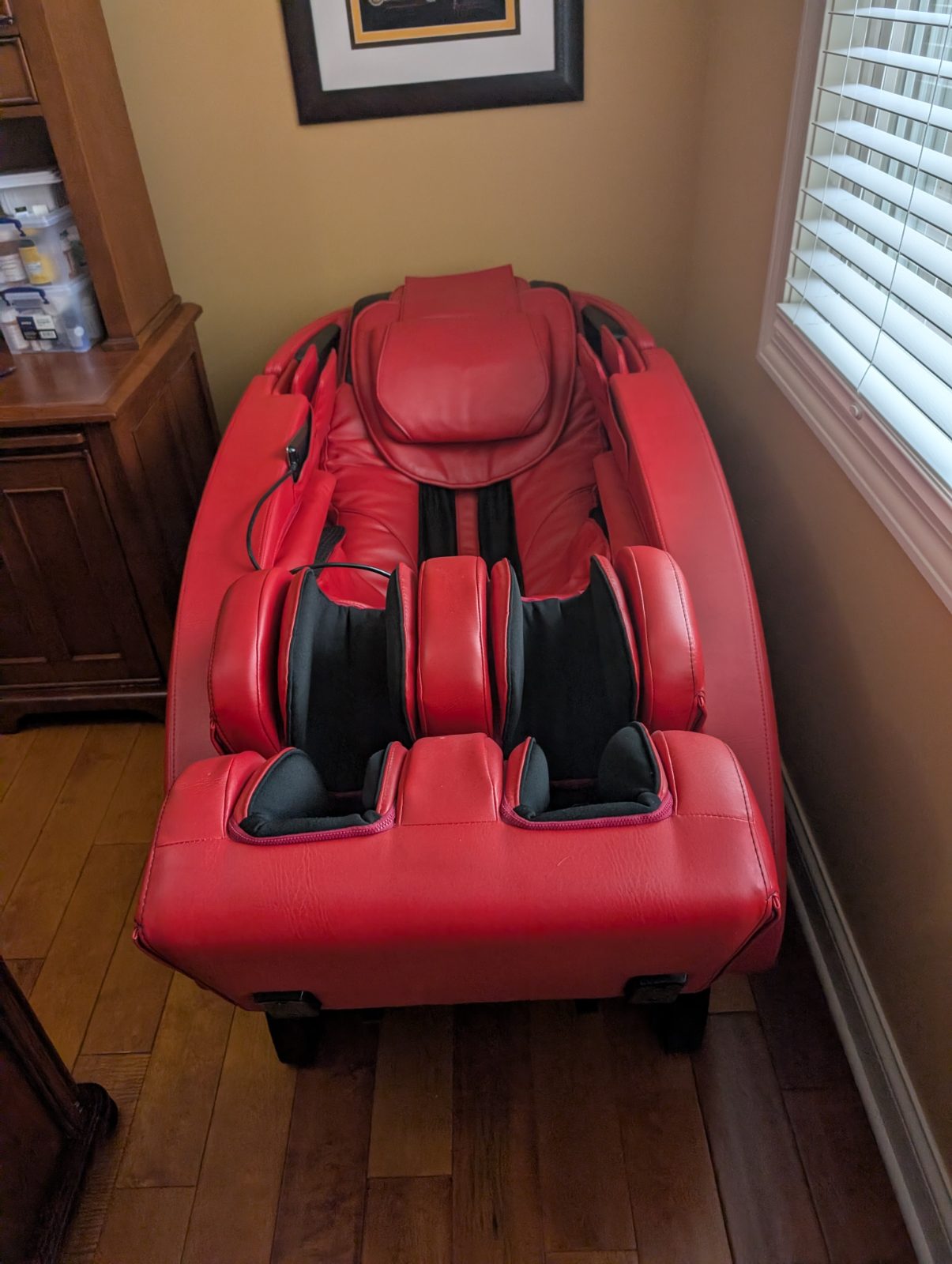 Human Touch Novo XT2 - Like New - Plymouth, MN, photo 3 of 4