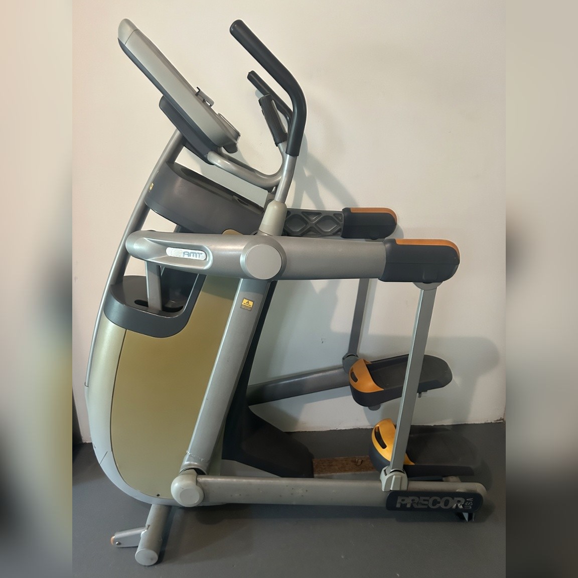 Precor Elliptical Cross-Trainer - Good - New Canaan, CT