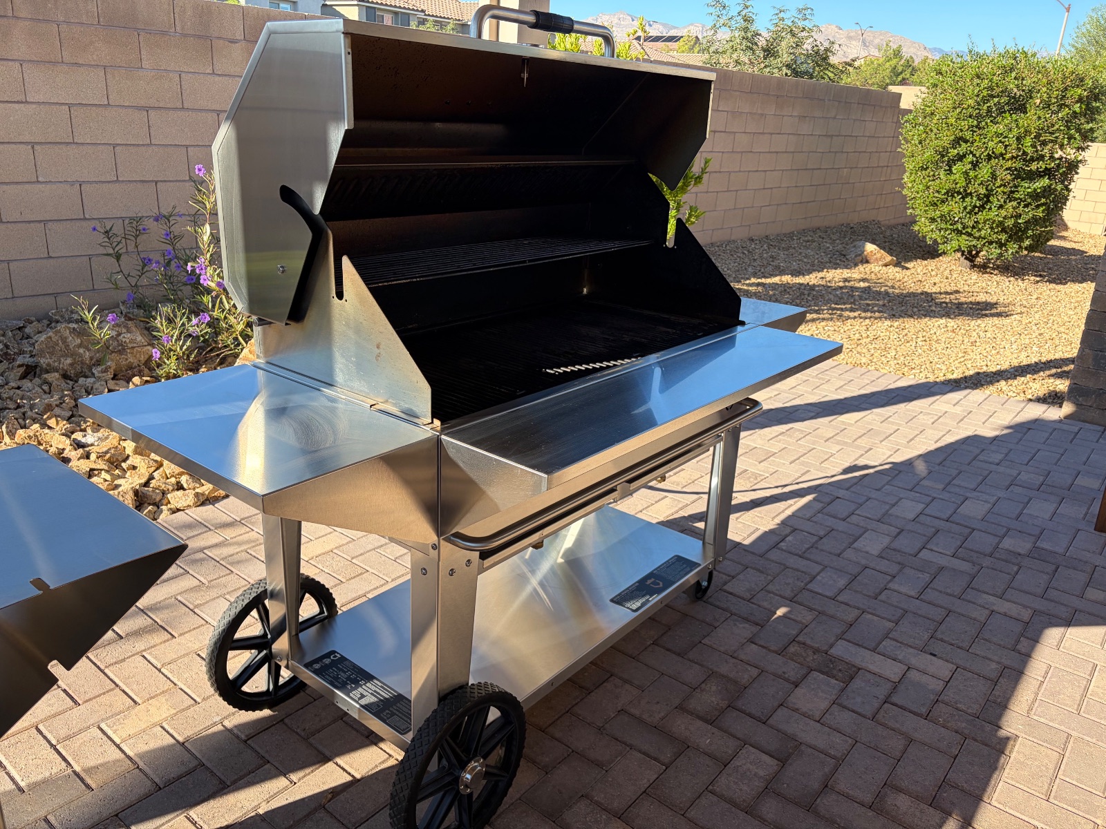 Professional Gas Grill - Good - Las Vegas, NV, photo 3 of 5