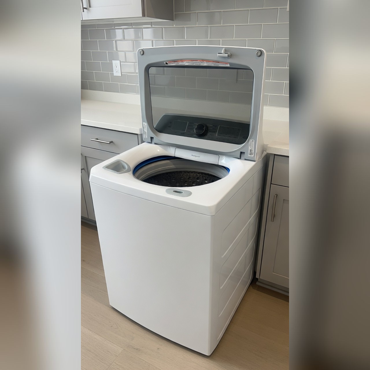 GE Profile Top Load Washer and Dryer Set - Like New – Ocala, FL