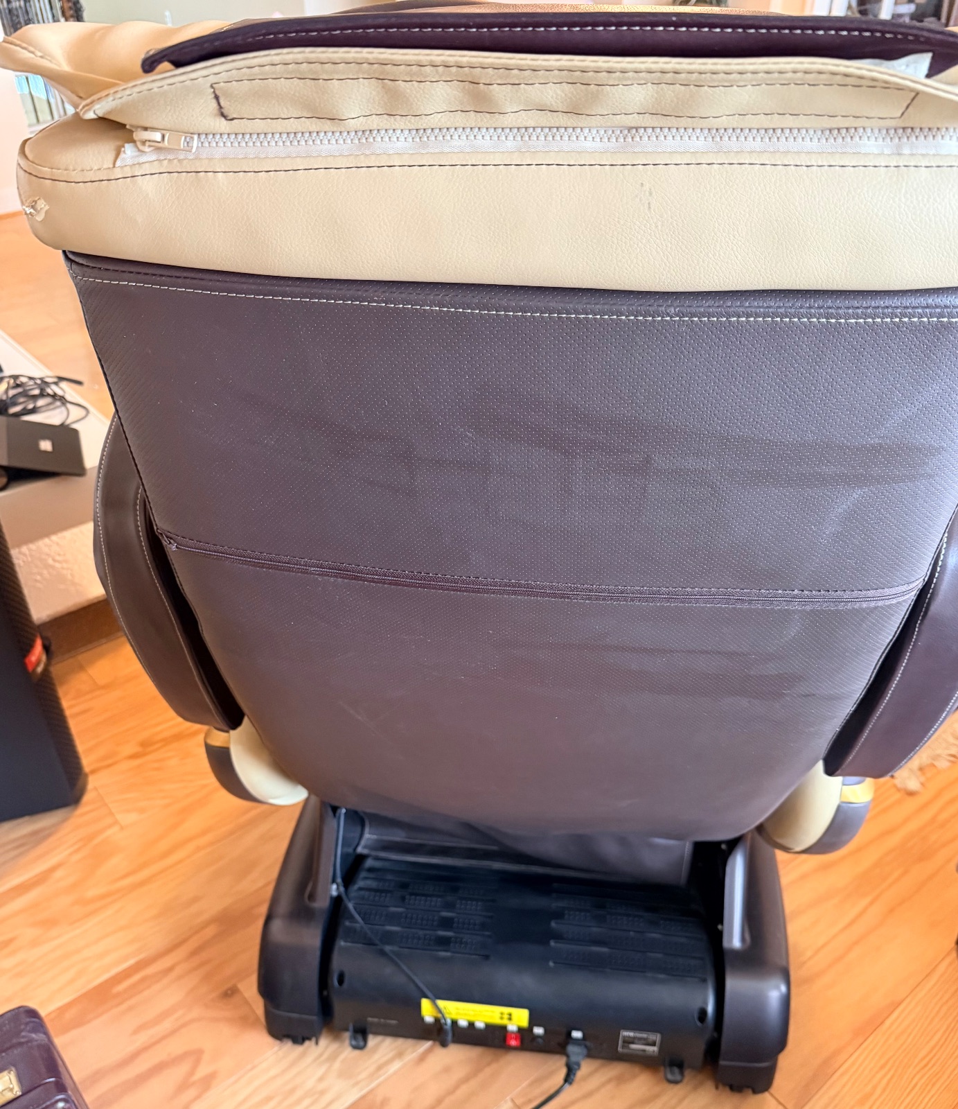 Full Body Luxury Massage Chair - Like New - Houston, TX, photo 3 of 6