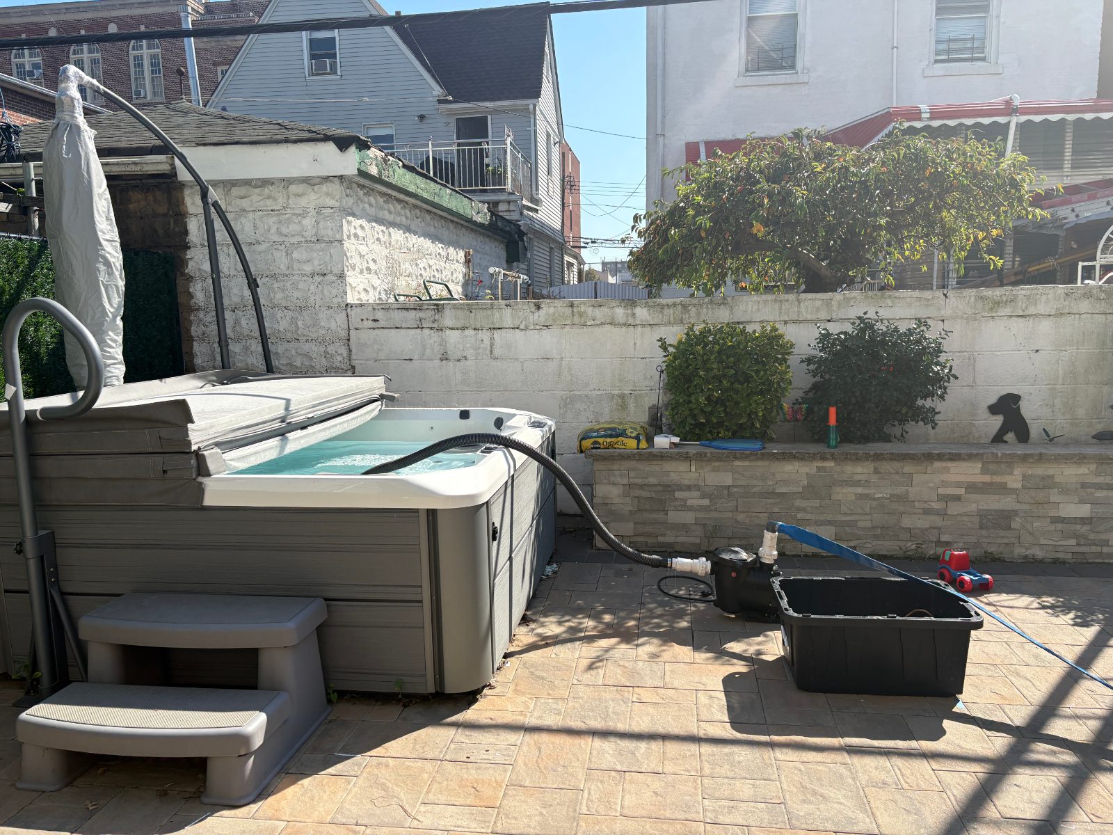 Hot Spring Spas Pace, 4-5 Person - Excellent - 2023 - Brooklyn, NY, photo 7 of 10