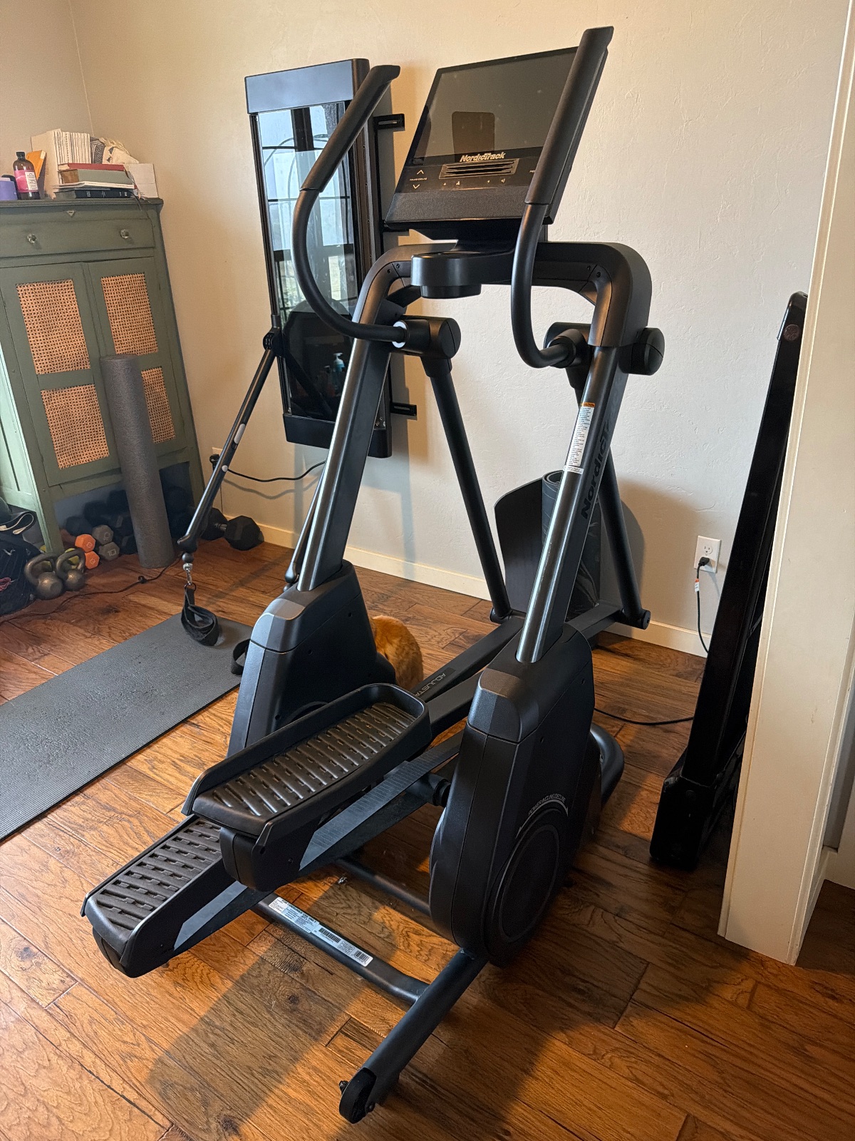 NordicTrack X16 Elliptical - Very Good - 2024 - Seminole, OK, photo 2 of 2