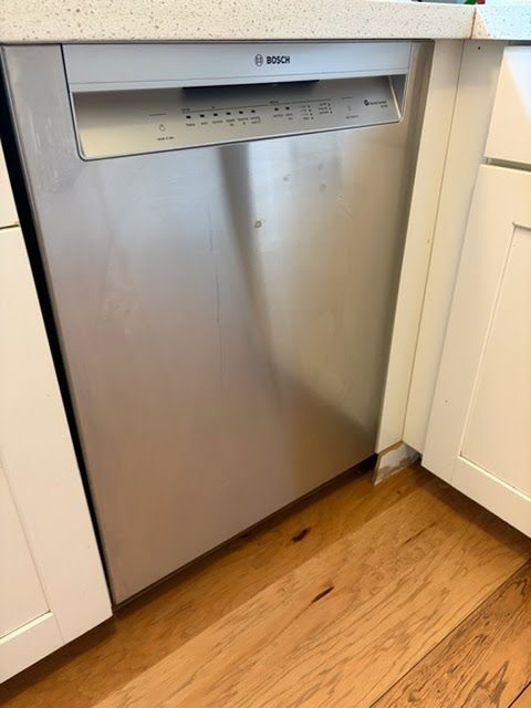 Bosch 24" Built-in Dishwasher, Stainless Steel Finish - Like New - Sunnyvale, CA, photo 5 of 5