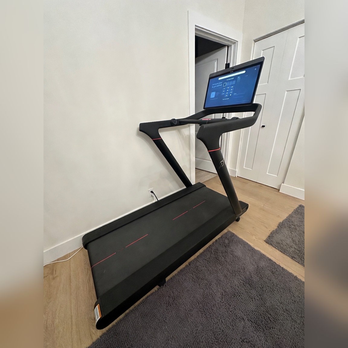 Peloton Tread - Excellent - 2022 - Pompano Beach, FL